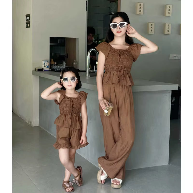 Mother Daughter Matching Outfits Mom and Baby Girl Two Piece Sets Kids Smock Tops Shorts Suit Women Shirts and Pants Clothing